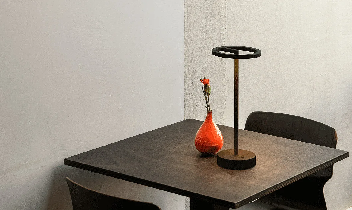 SLV battery table lamp VINOLINA ONE with touch dimmer, ring shape, with charging station IP54, black dimmable SLV battery table lamp VINOLINA ONE with touch dimmer, ring shape, with charging station IP54, black dimmable