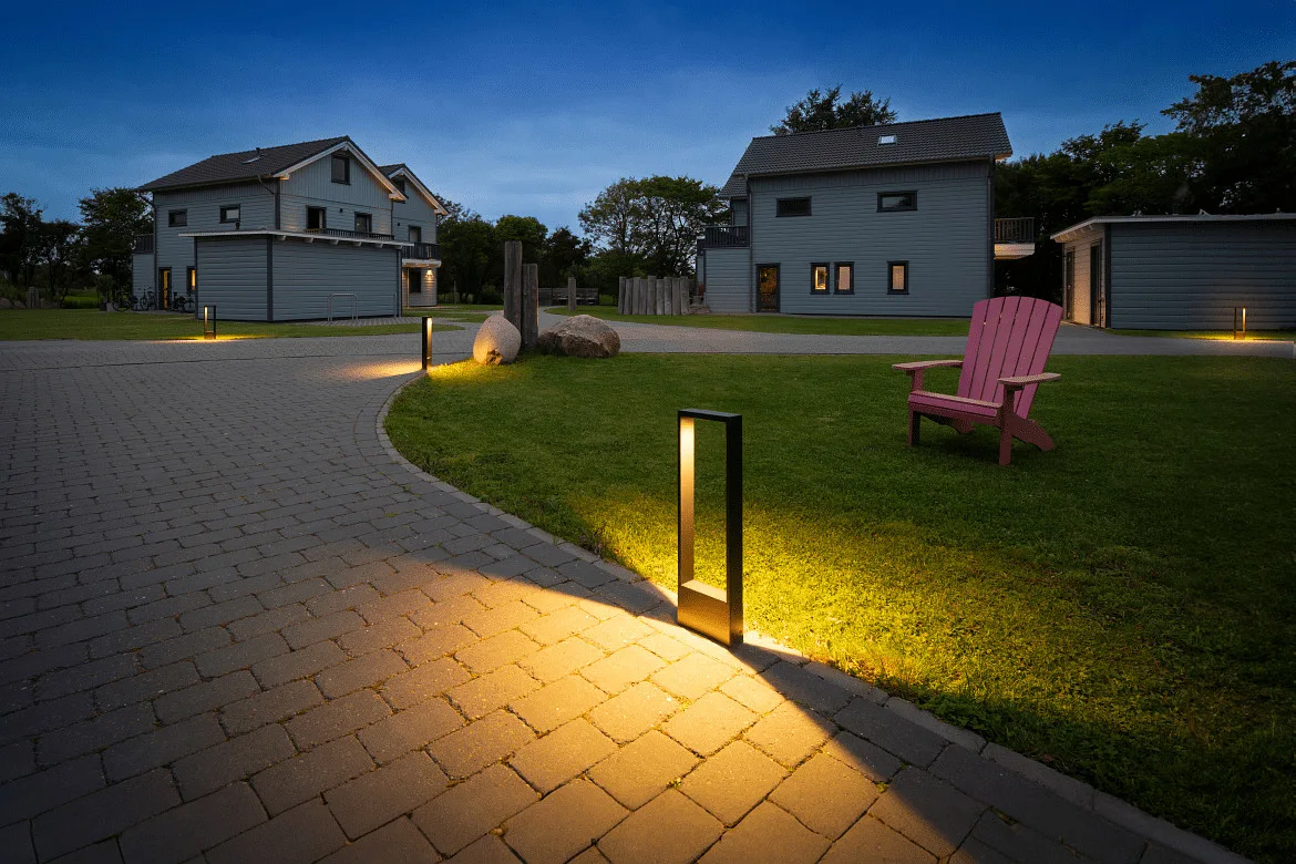 SLV Luminaria de pie para exteriores FLATT II 62 PHASE abajo, resistente al aire marino IP65, negro, barnizado regulable SLV Luminaria de pie para exteriores FLATT II 62 PHASE abajo, resistente al aire marino IP65, negro, barnizado regulable