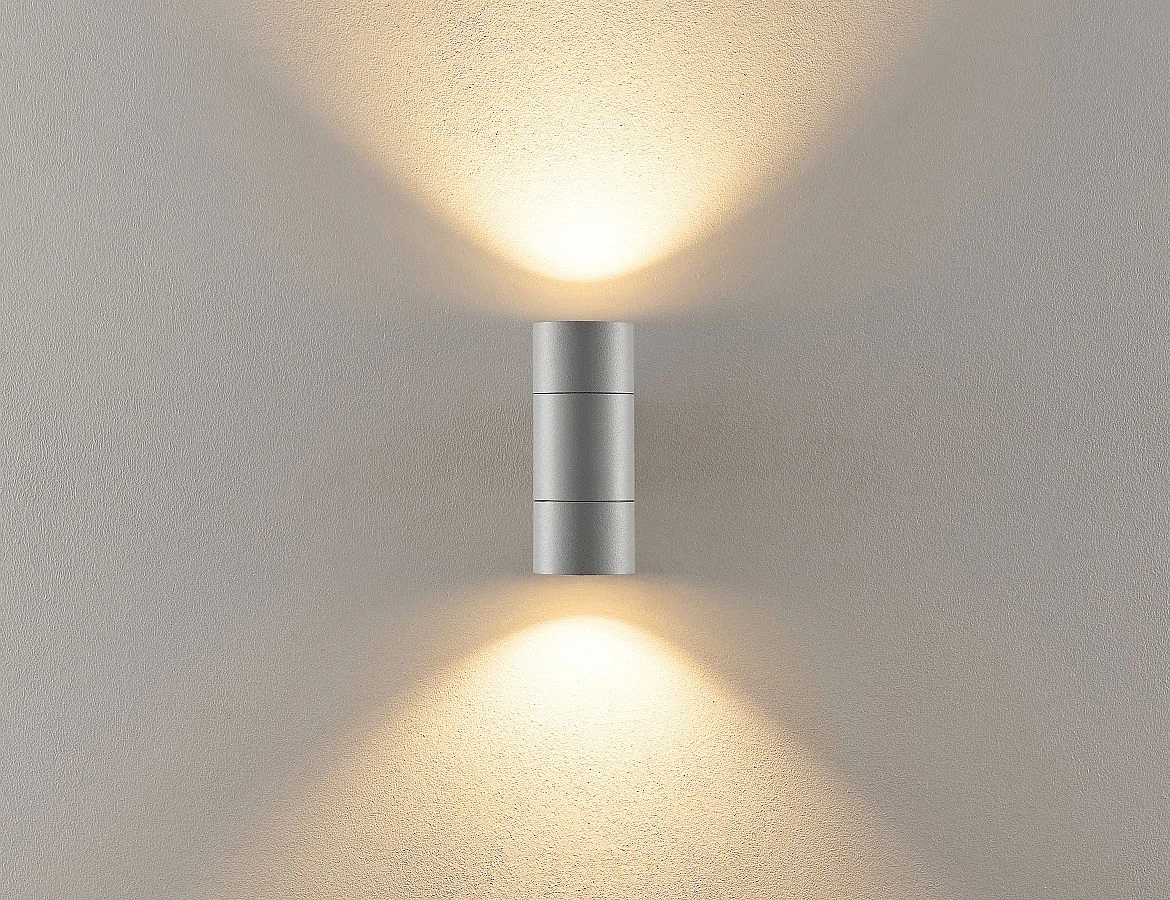 Deko-Light Foco para fachadas ACHERNAR UP & DOWN de 2 llamas, cilíndrico, con portalámpara GU10 IP65, gris claro Deko-Light Foco para fachadas ACHERNAR UP & DOWN de 2 llamas, cilíndrico, con portalámpara GU10 IP65, gris claro