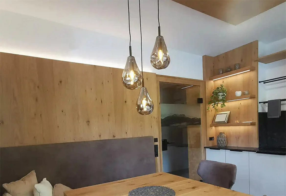 ISOLED Luminaria colgante INFINITY AMBER GLASS con cable abierto, 2 polos E14 IP20, cromo, brillante regulable ISOLED Luminaria colgante INFINITY AMBER GLASS con cable abierto, 2 polos E14 IP20, cromo, brillante regulable