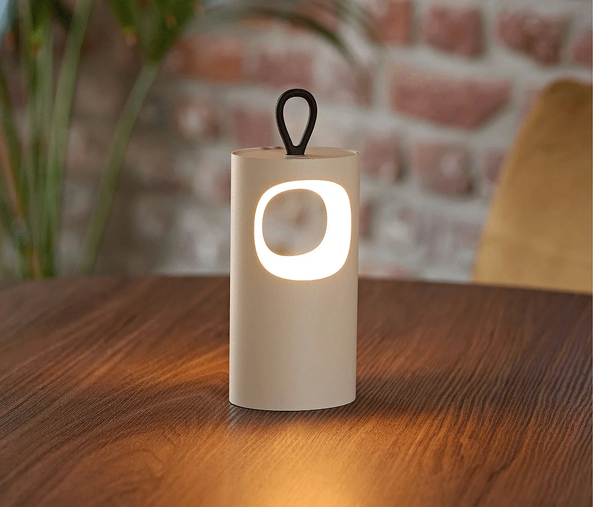 SIGOR Lámpara de mesa a pilas LUNARI con conexión USB, CCT Switch, con asa, con regulador táctil IP44, mate, beige duna regulable SIGOR Lámpara de mesa a pilas LUNARI con conexión USB, CCT Switch, con asa, con regulador táctil IP44, mate, beige duna regulable