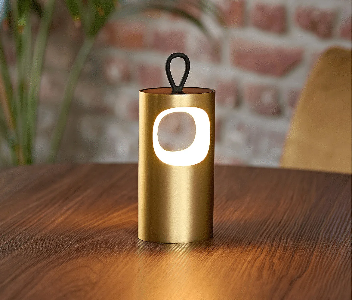 SIGOR Lámpara de mesa a pilas LUNARI con conexión USB, CCT Switch, con asa, con regulador táctil IP44, dorado, mate regulable SIGOR Lámpara de mesa a pilas LUNARI con conexión USB, CCT Switch, con asa, con regulador táctil IP44, dorado, mate regulable