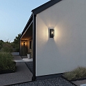 Konstsmide Luminaria de pared para exteriores TRANI con sensor E27 IP44, negro regulable
