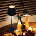 CMD Creative Metalldesign Lámpara de mesa a pilas con conexión USB IP44, recubrimiento con polvo, negro mate regulable