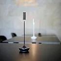 Lámpara de mesa a pilas NUCANDLE con regulador táctil IP54, brillante, negro regulable