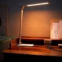 Luminaria de mesa SERENADE giratorio, CCT Switch, inclinable, con regulador táctil IP20, acero cepillado regulable